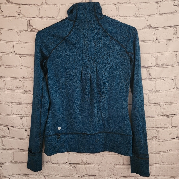 Lululemon Rush Hour Half Zip - Picture 10 of 16